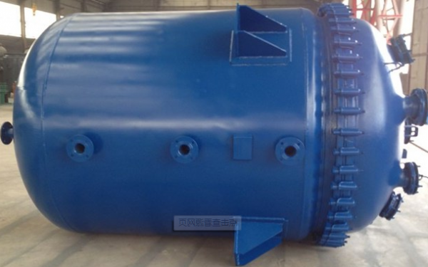 该如何操作使用压力反应釜